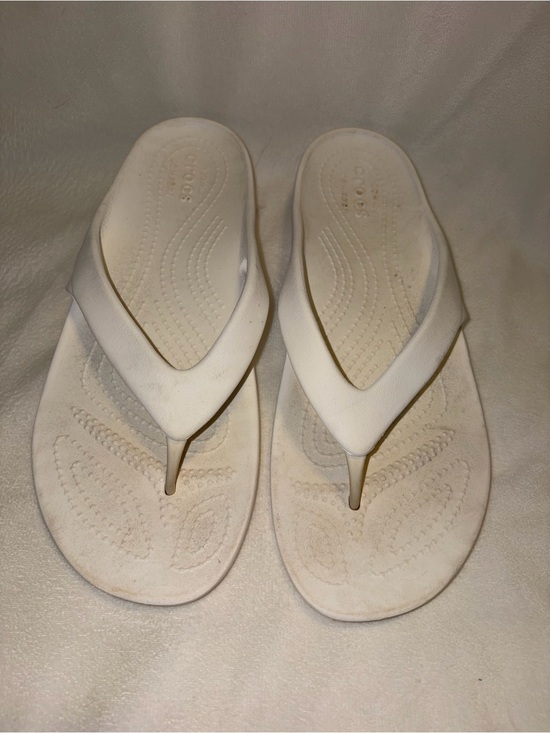 CROCS Shoes - Crocs Women's Flip Flop Thong Sandals - White Synthetic Slip On Logo W 9